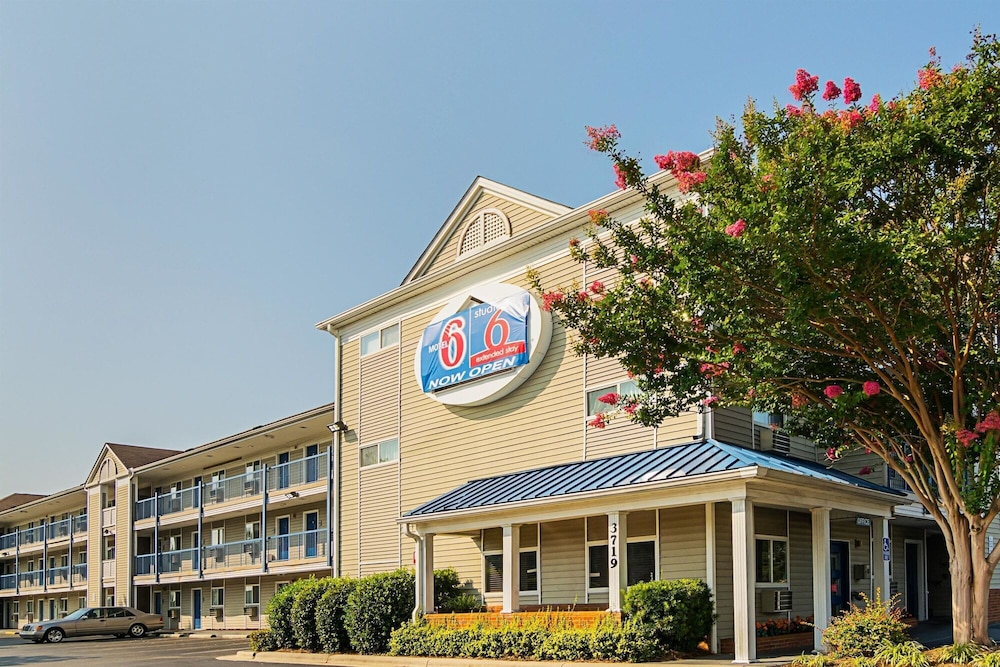 Motel6 Fayetteville, NC - Fort Liberty Area 7/59