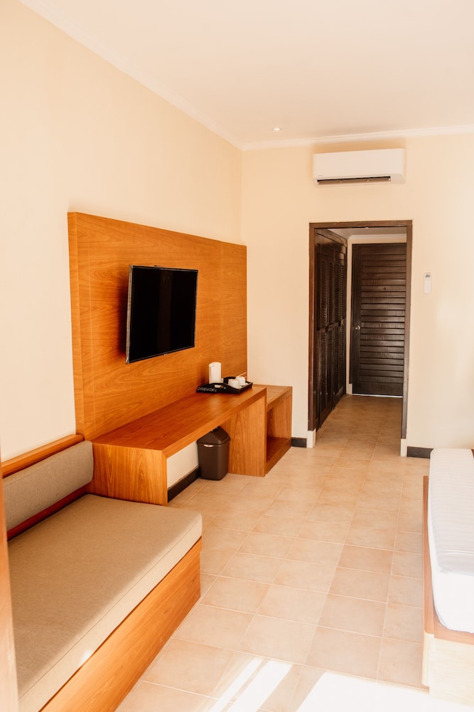 New Sunari Lovina Beach Resort (ex Kutus Kutus Sunari Beach Resort) 29/49