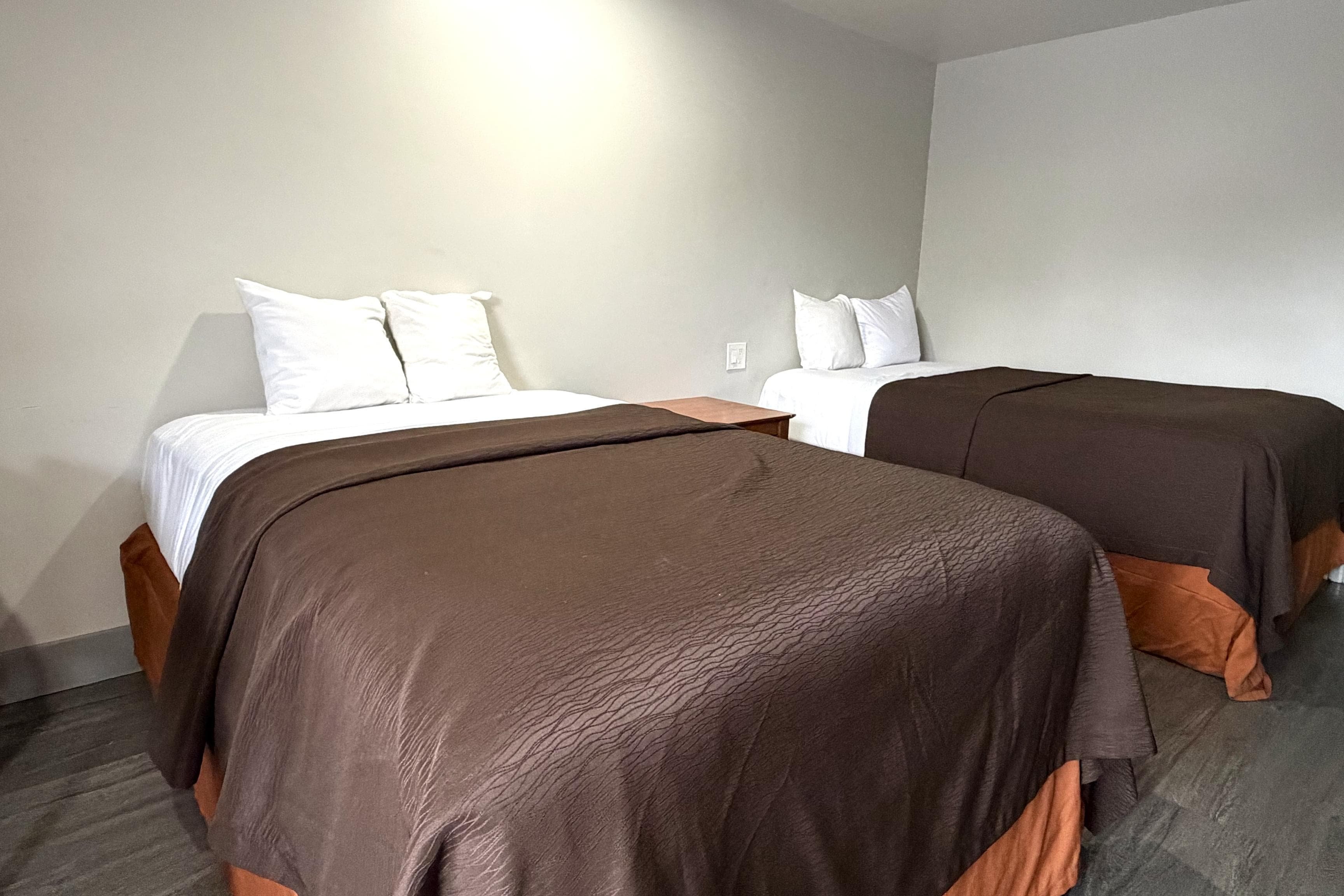 6 Rivers Motel 28/56