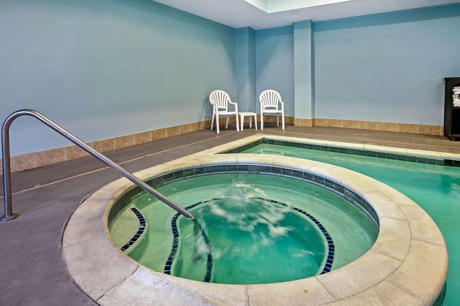 La Quinta Inn & Suites by Wyndham Garland Harbor Point 24/54