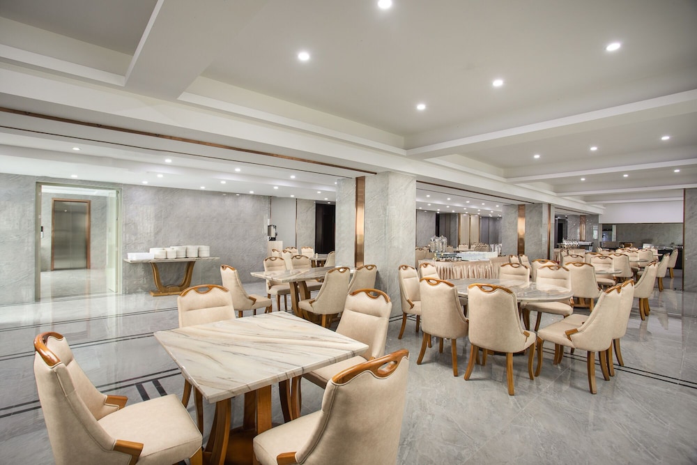 Ramada by Wyndham Zhangjiajie 40/50