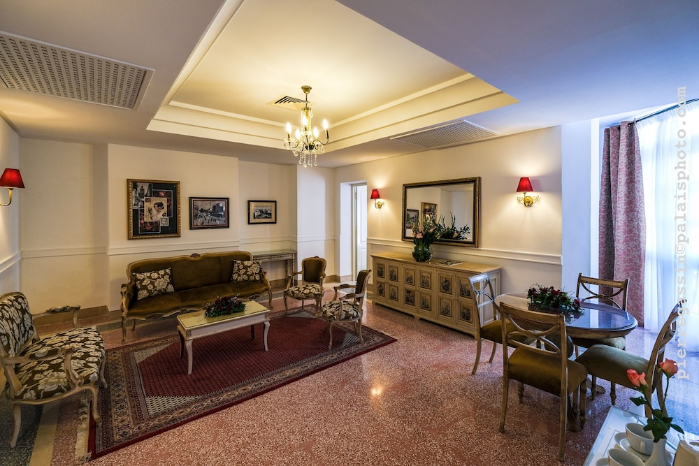 Hotel Majestic Tunis 33/64
