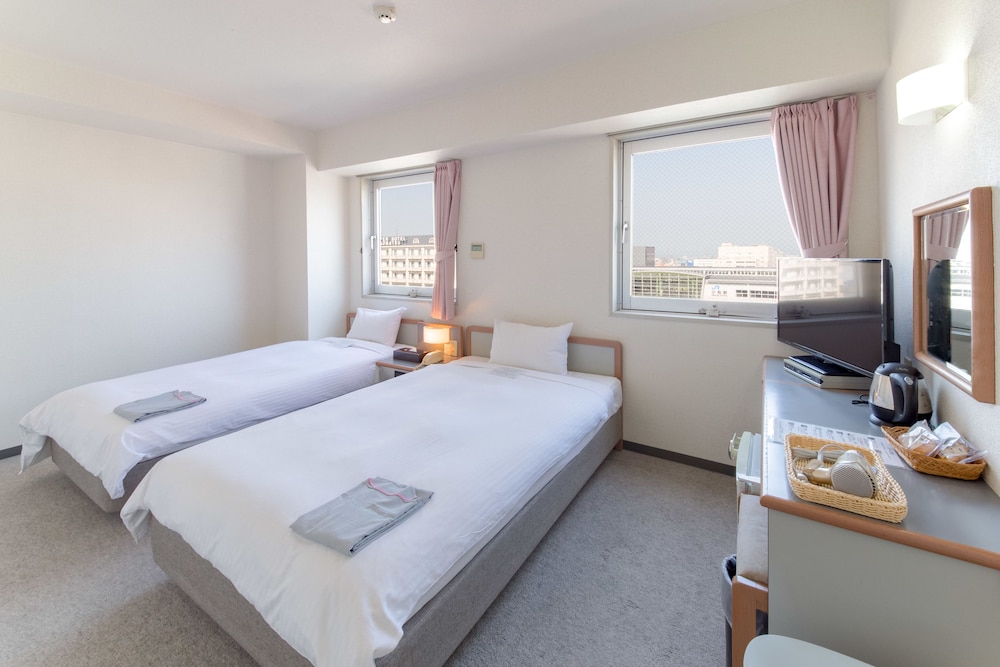 Hotel Airport Komatsu 8/40