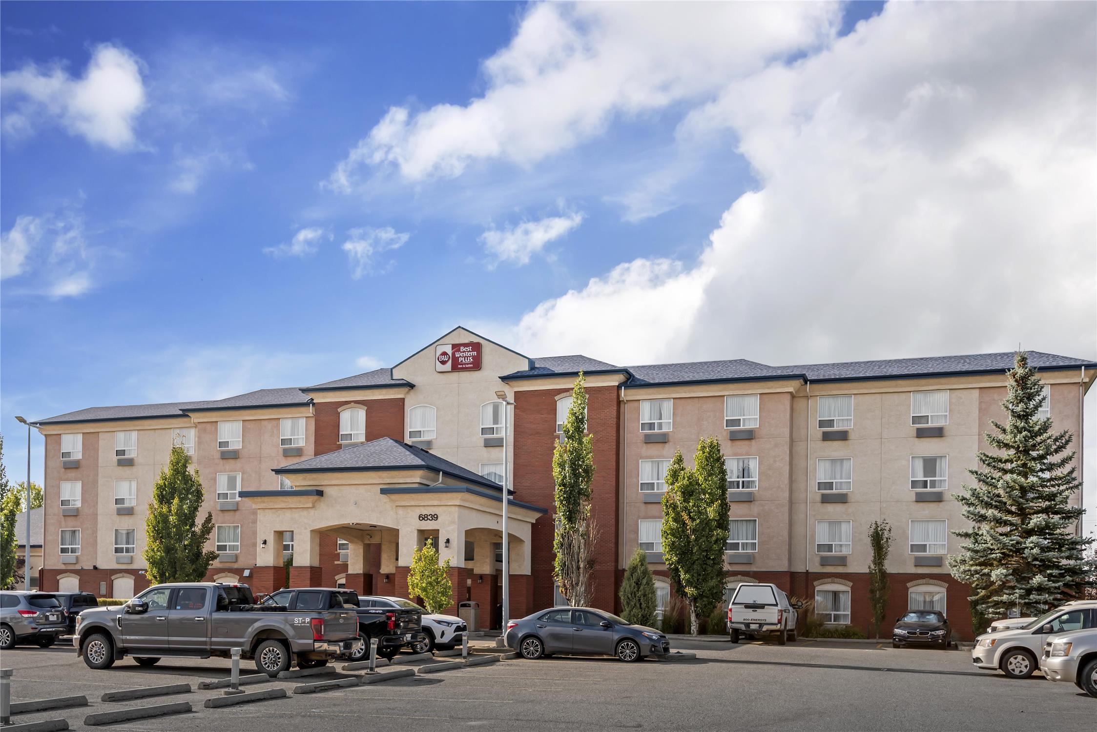 Best Western Plus Red Deer Inn and Suites 59/61