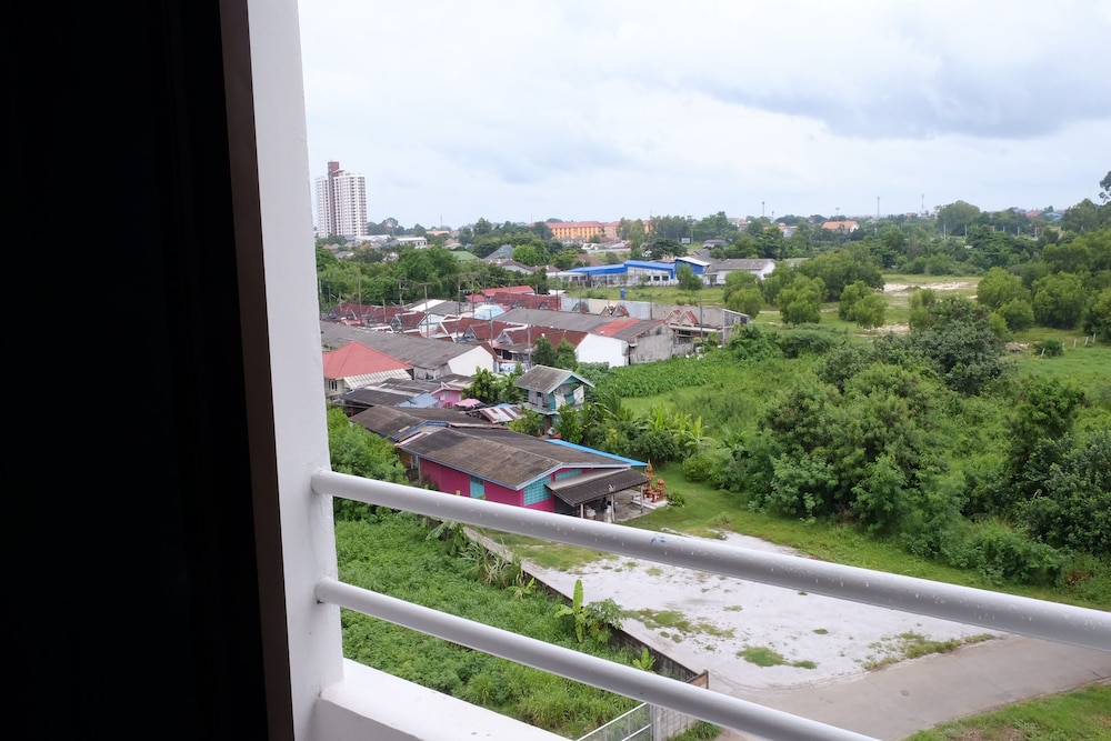 Wiangwalee Hotel 64/70
