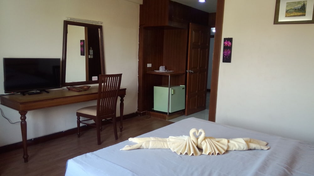DELUXE, DOUBLE BED