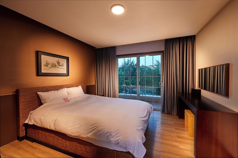 El Dorado Resort 14/51