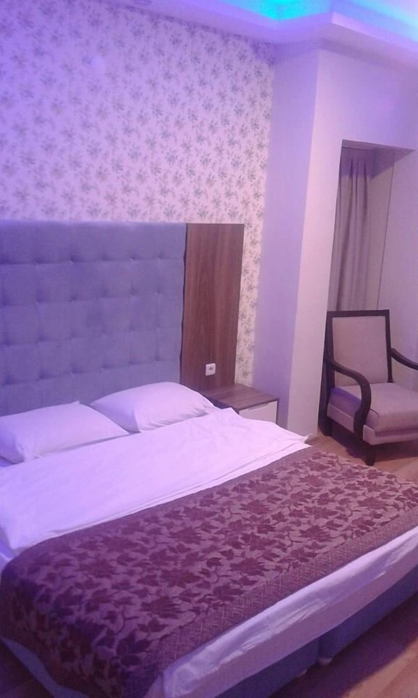 Antikhan Hotel 19/49