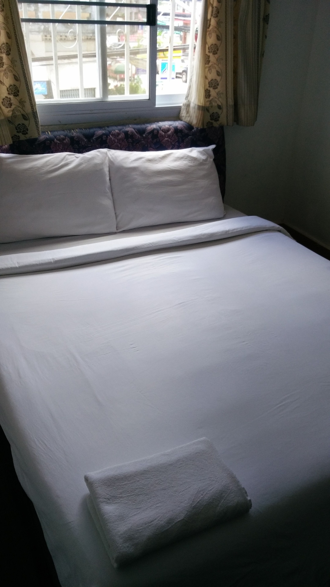 STANDARD, DOUBLE BED