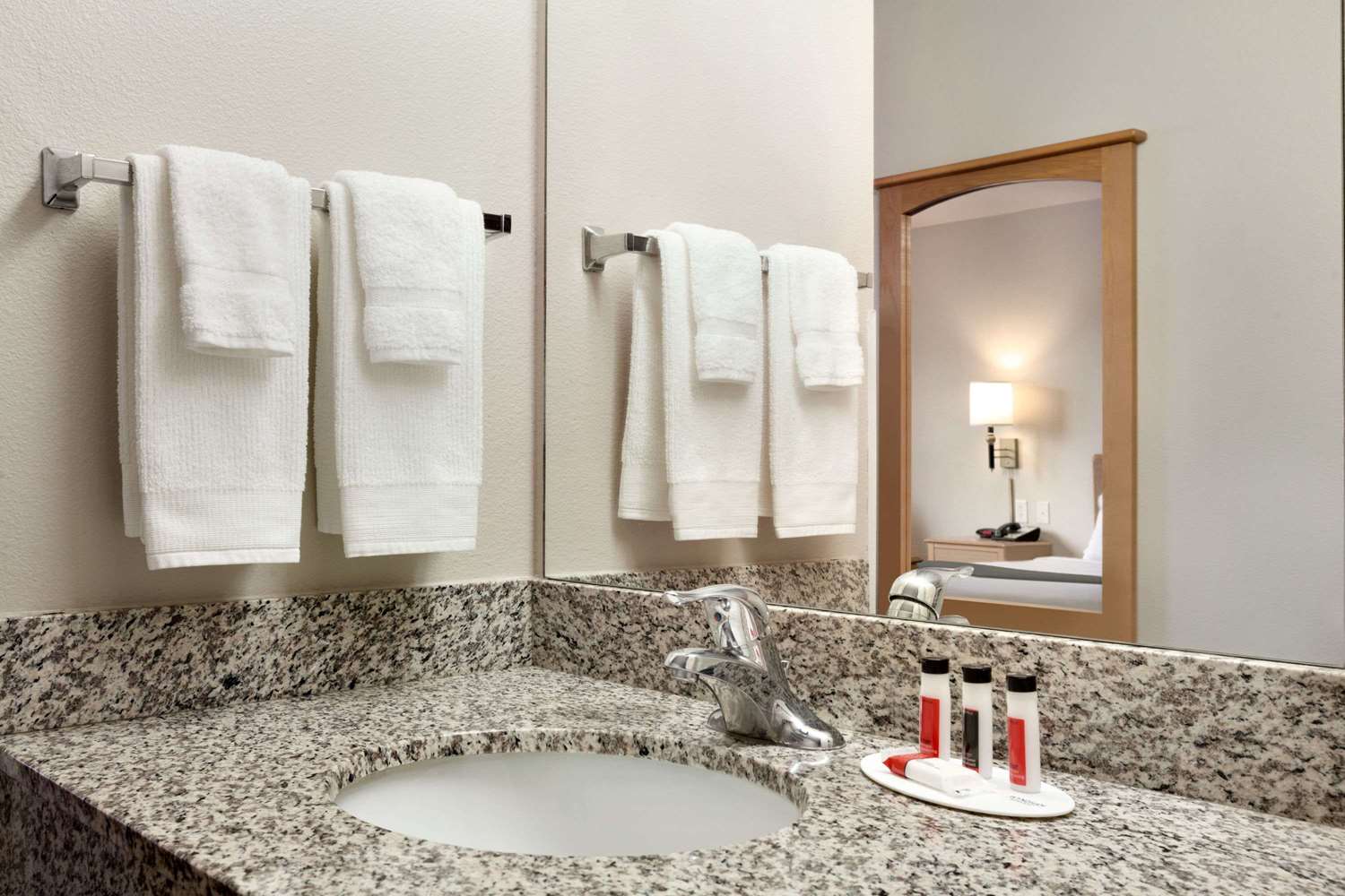 Travelodge By Wyndham Milford 9/10