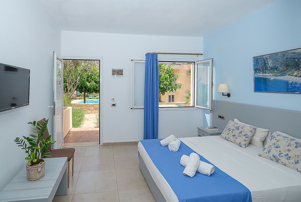 Calypso Hotel 26/67