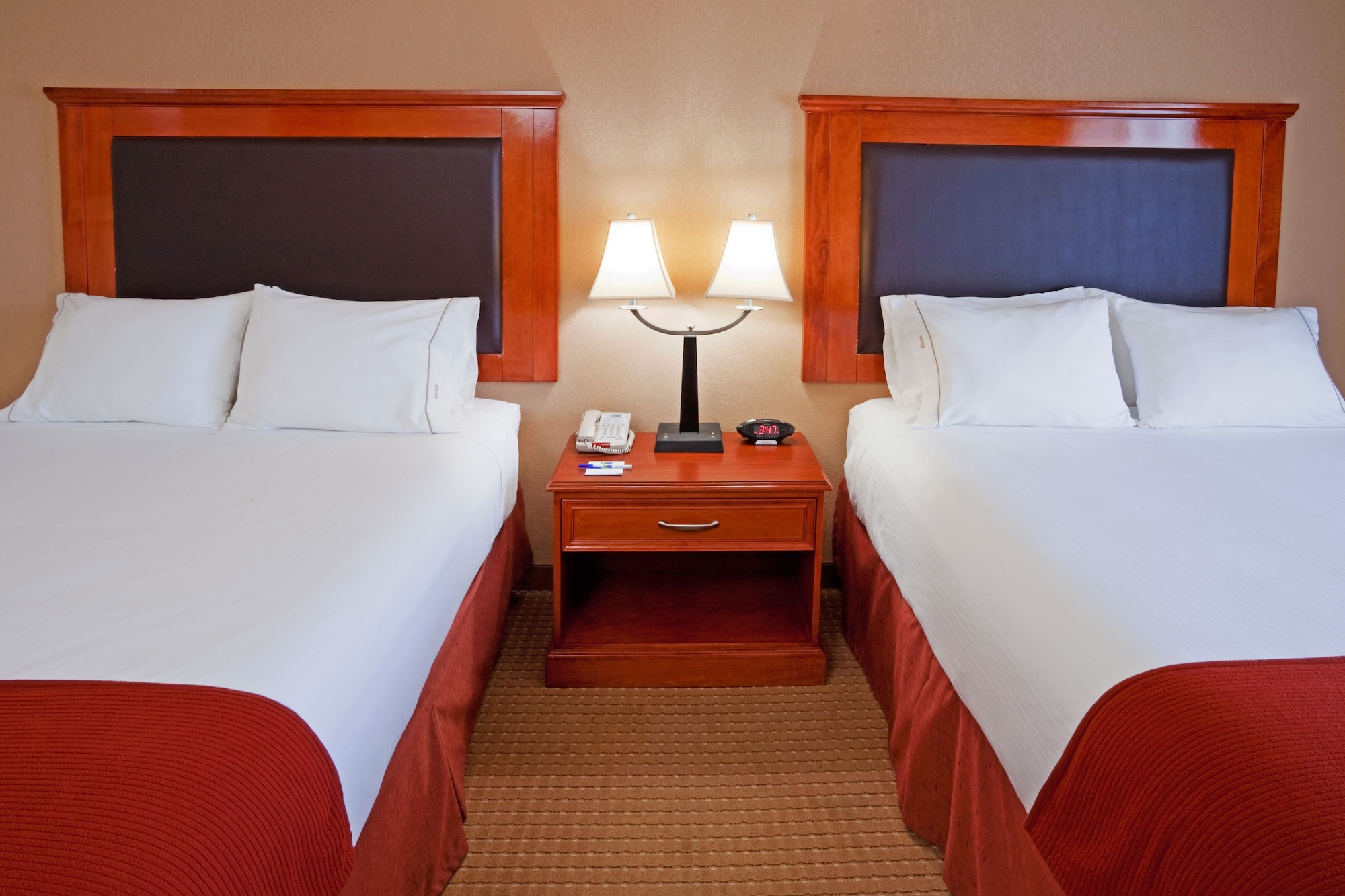 Standard, 2 Queen Beds, Accessible