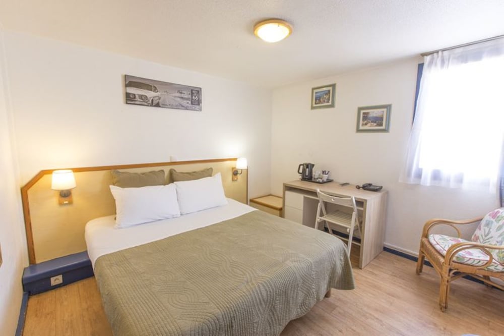 Hipotel Paris Marne la Vallée 18/48