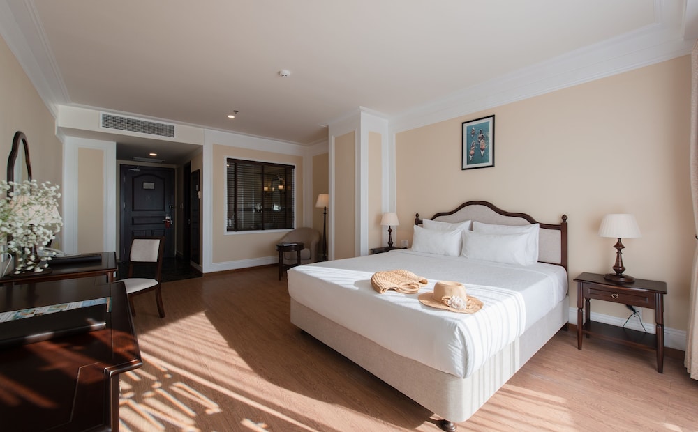 Sunrise Nha Trang Beach Hotel and Spa 21/78