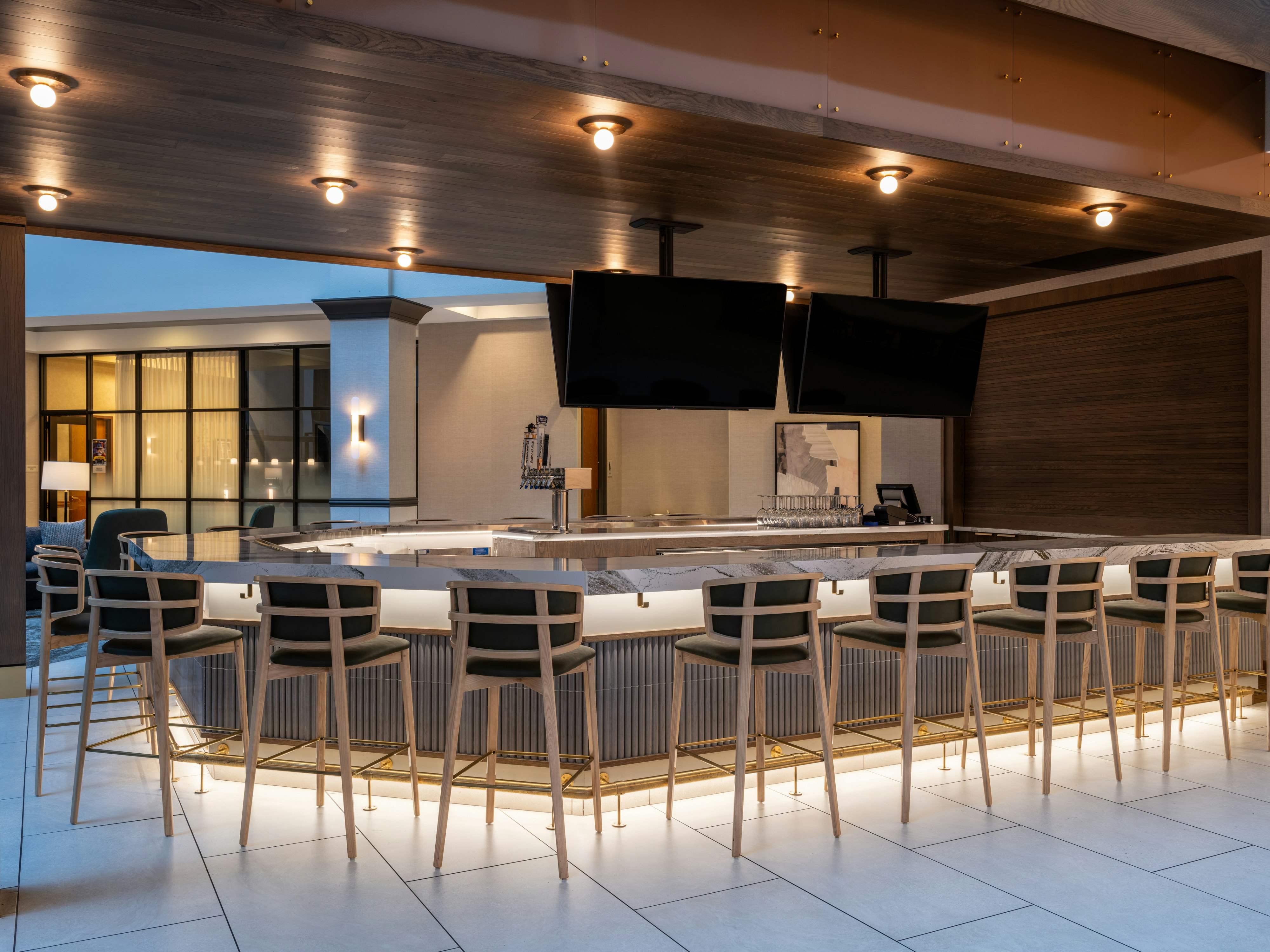 Embassy Suites by Hilton at Hot Springs Convention Center 16/23