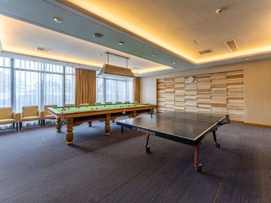 Nankang Grand Hotel 10/15