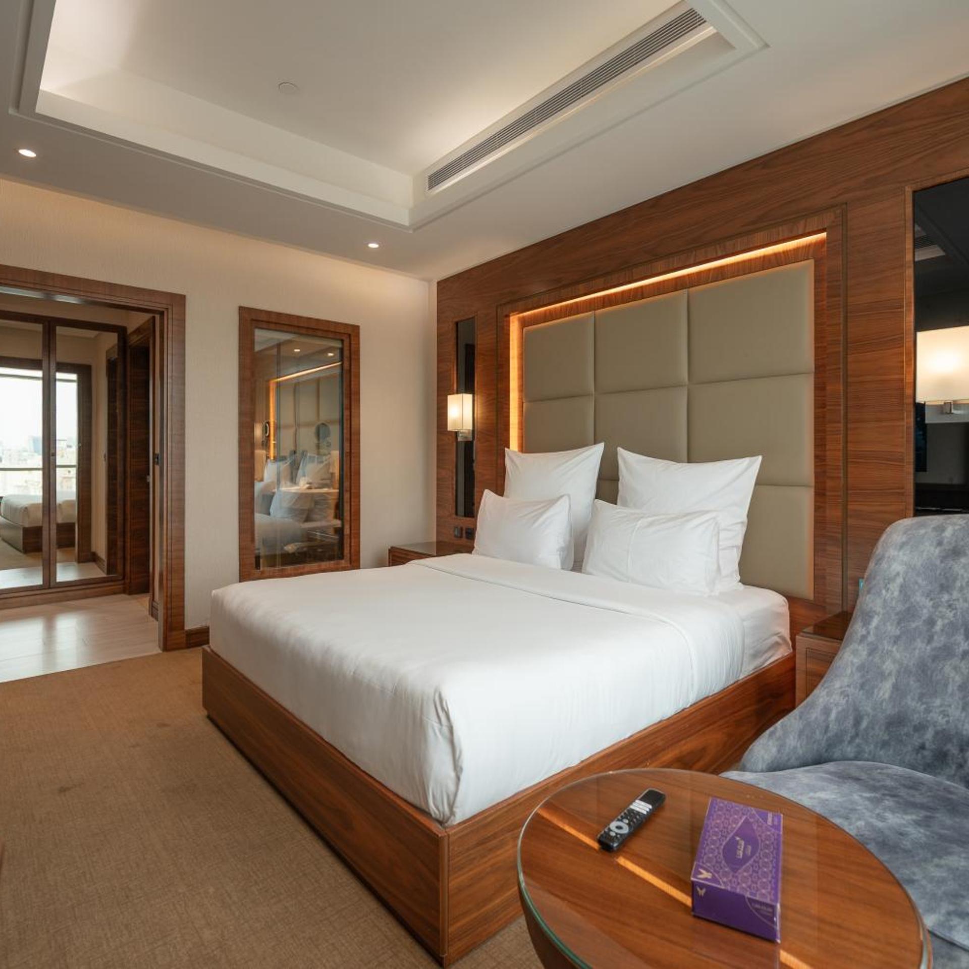 فندق ويك اند صاري(Weekend Hotel Sari) 26/80