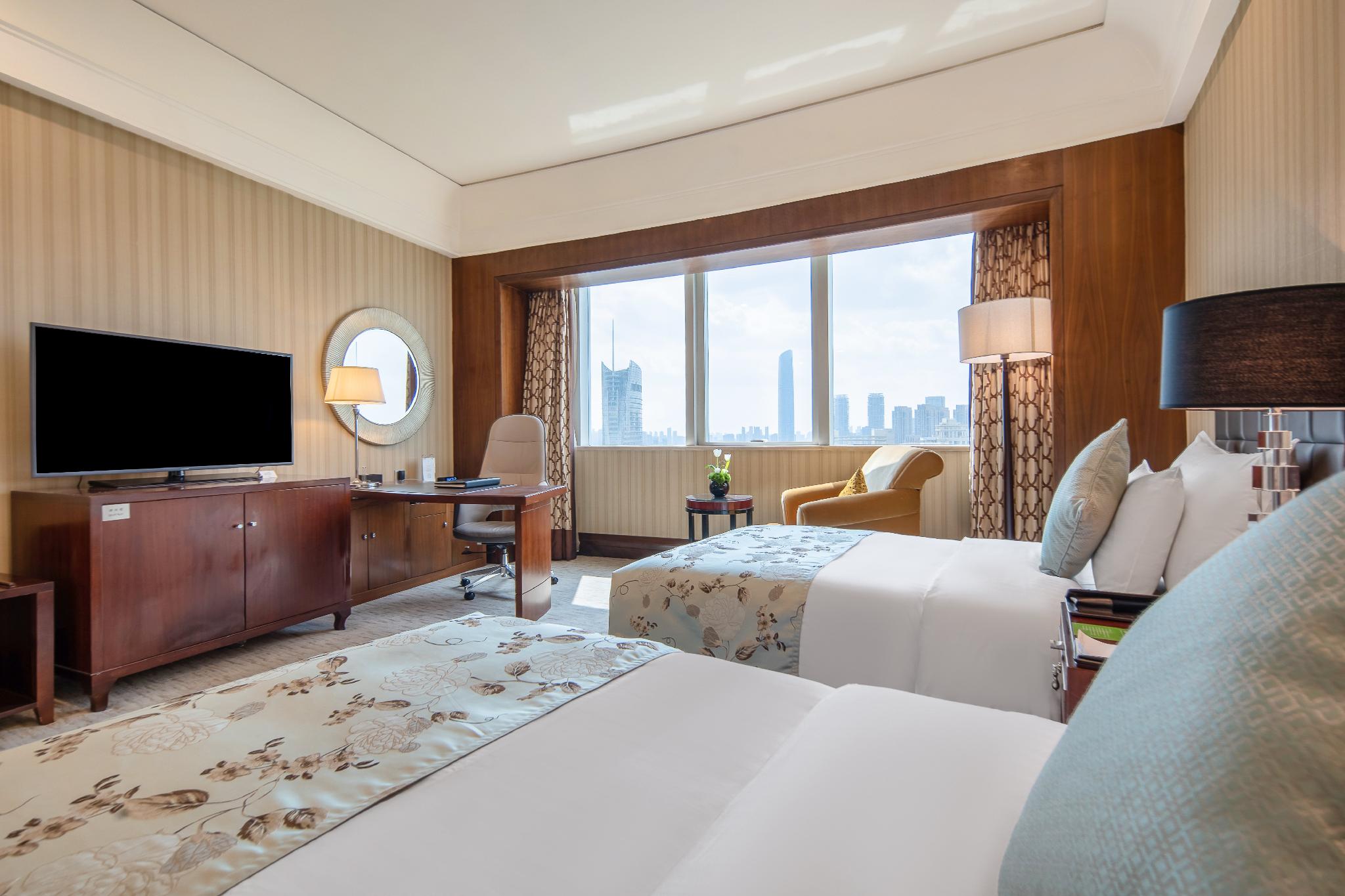 EXECUTIVE, TWIN BEDS, WITH VIEW