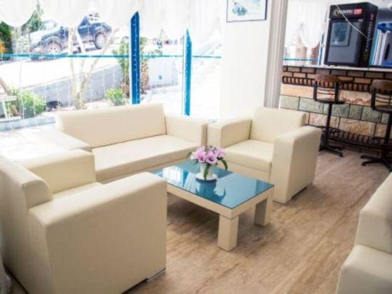 Sea Bird Hotel 8/9