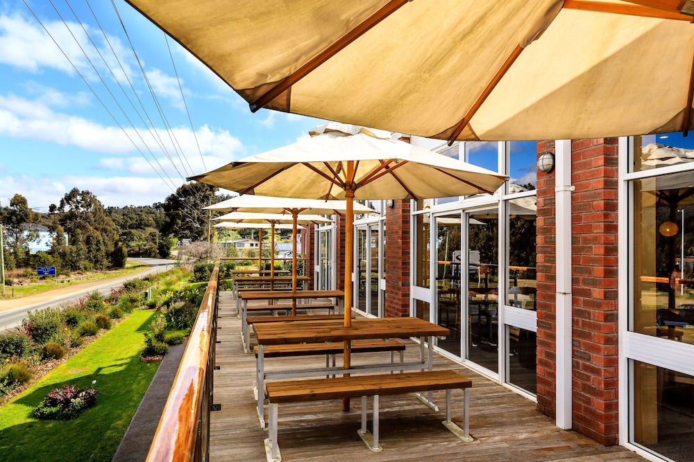 The Kermandie Hotel 49/54