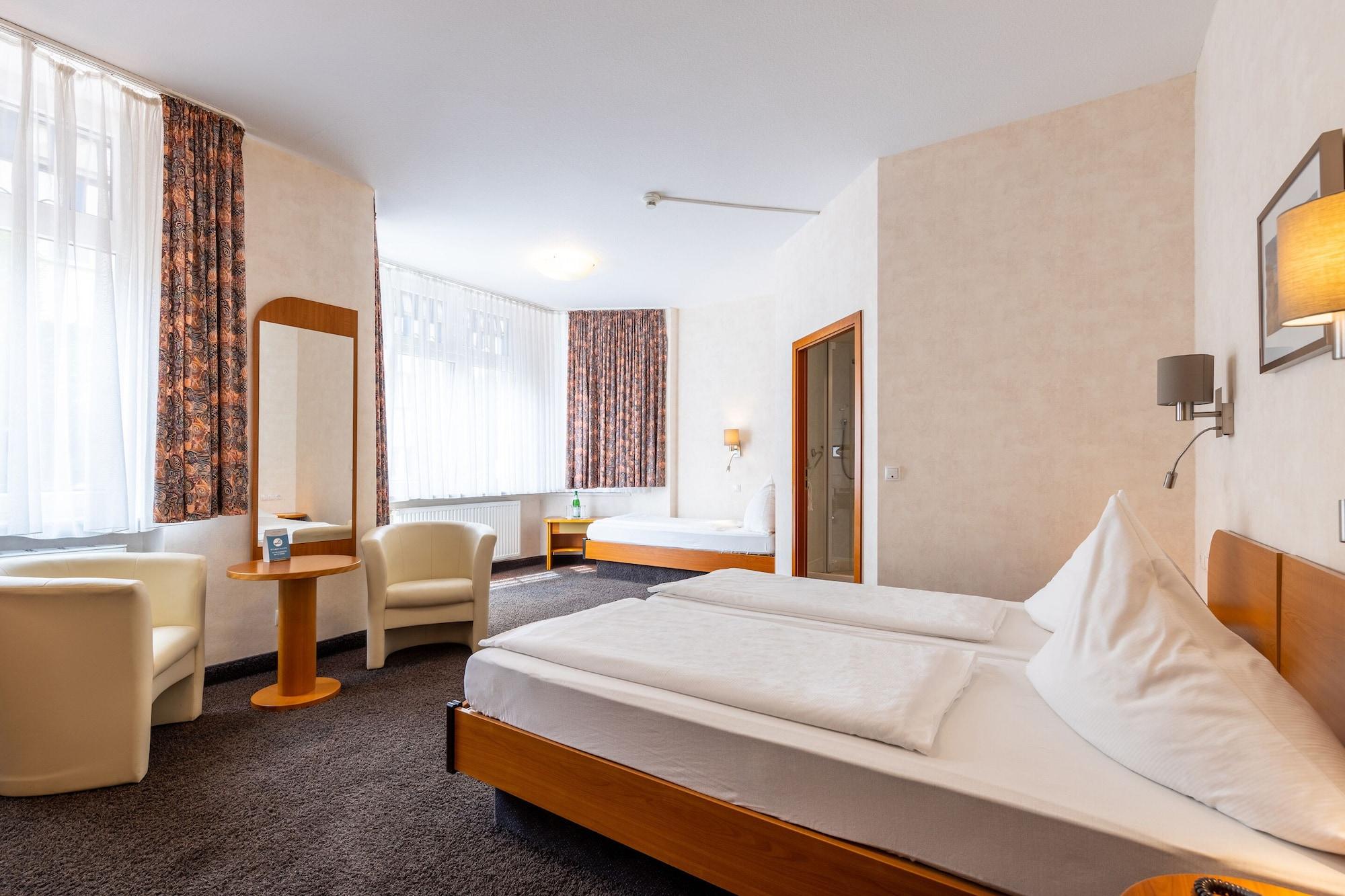 Room, Triple, Private Bathroom