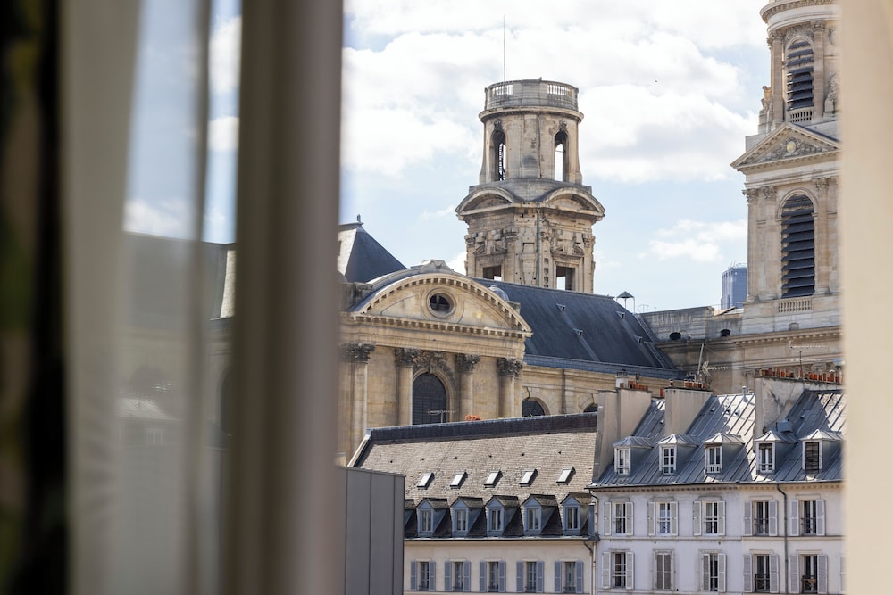 Hotel le Clement 42/50