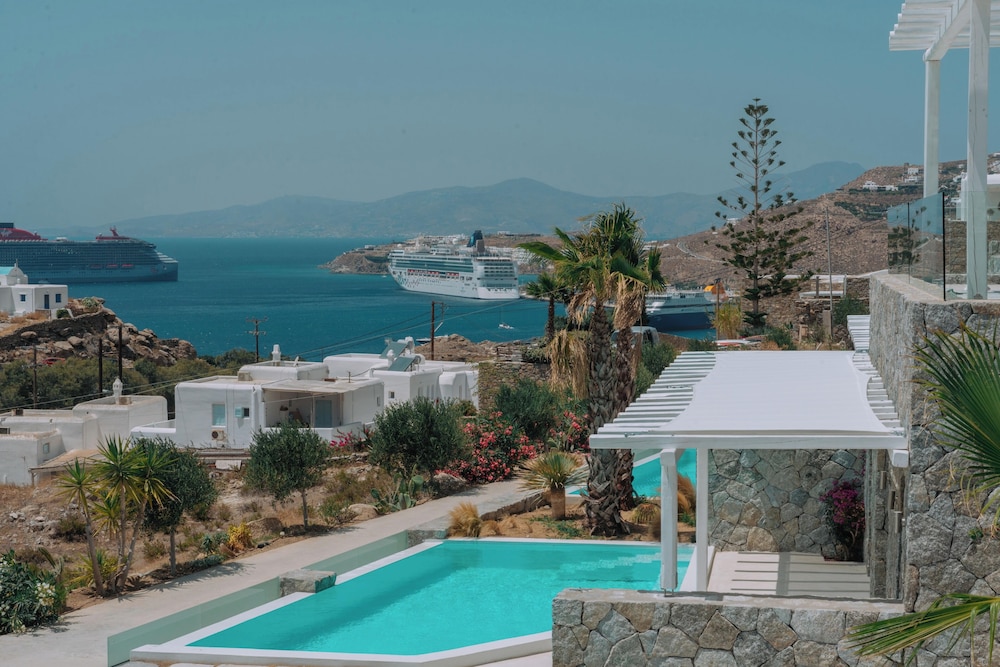 Arcs Boutique Villa Hotel 63/77