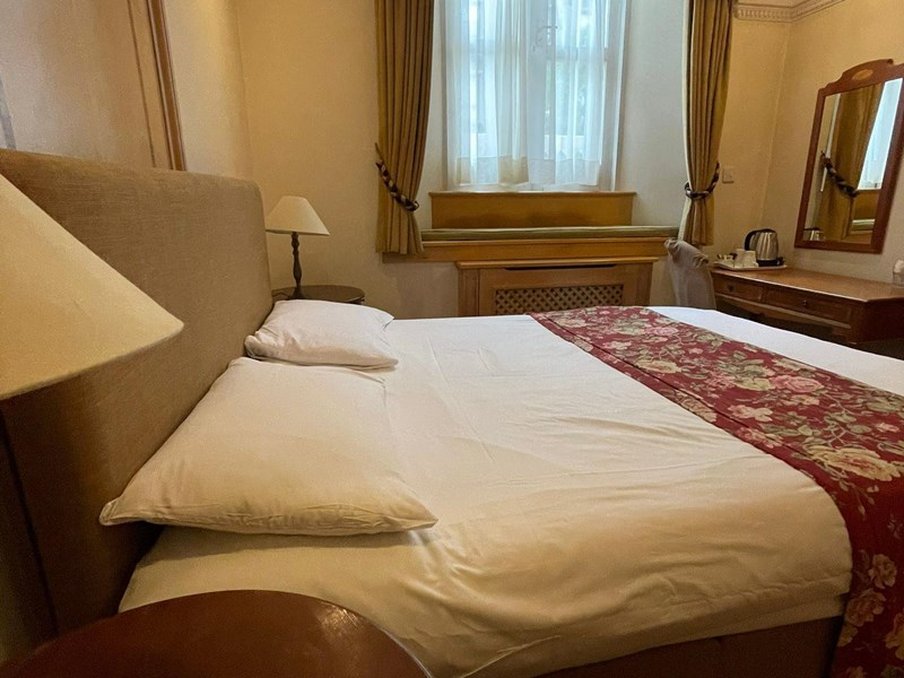 Troy Hotel 25/45