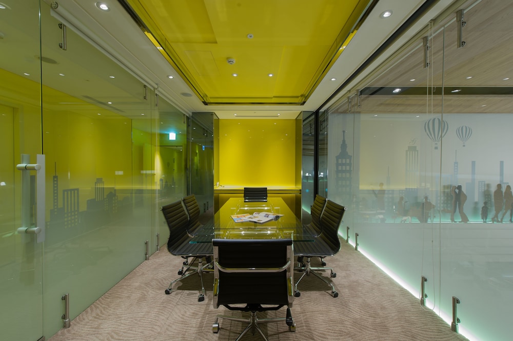 GREEN WORLD HOTEL ZHONGHUA 75/80