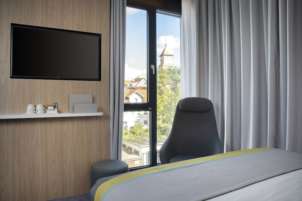 HOLIDAY INN EXPRESS STUTTGART - WAIBLINGEN 7/69