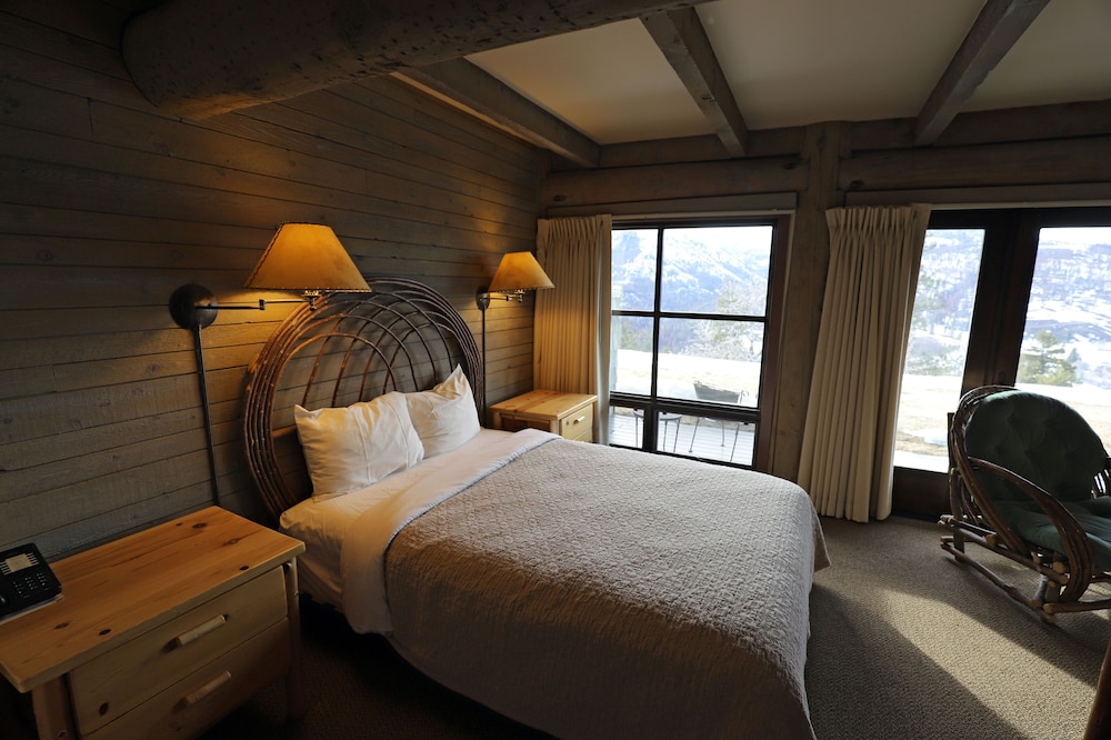 Sun Mountain Lodge 21/82