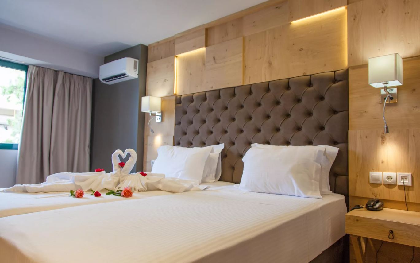 Suite 2/6