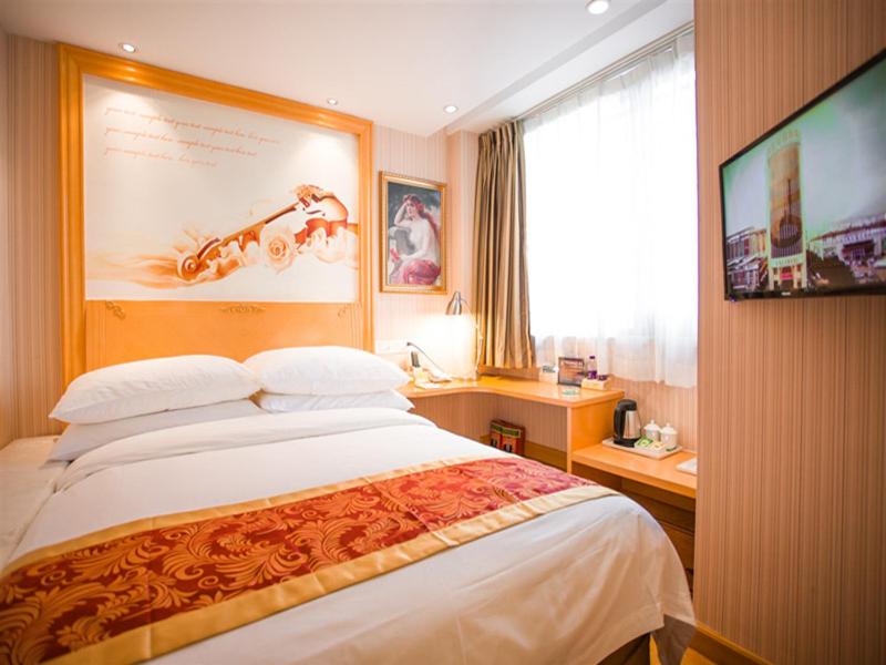 Vienna International Hotel (Hangzhou South Railway Station) 8/23