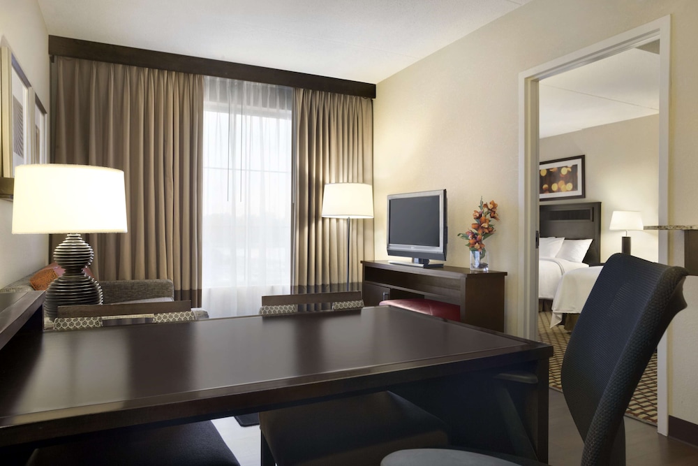 Embassy Suites by Hilton Jackson North Ridgeland 55/57