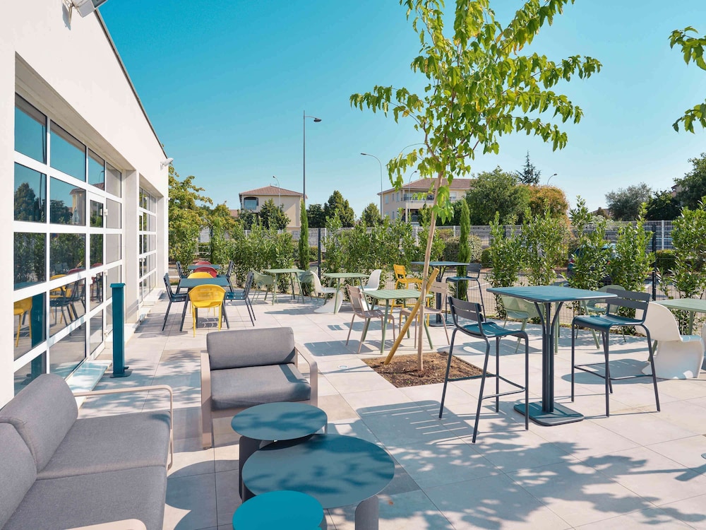 Ibis Styles Lyon Meyzieu Arena Stadium 2/63