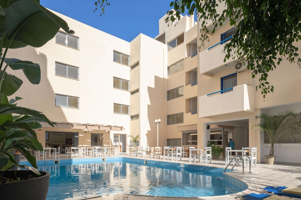 Central Hersonissos Hotel 6/73