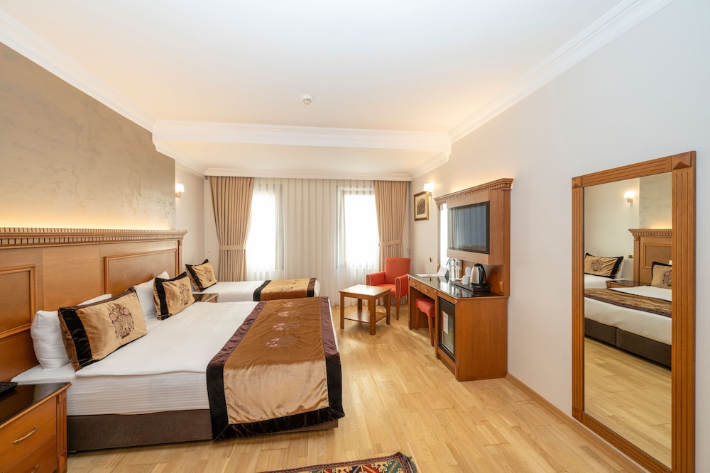 Byzantium Hotel & Suites 12/50