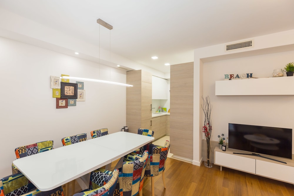 Antonio Luxury Beach Suites 26/35
