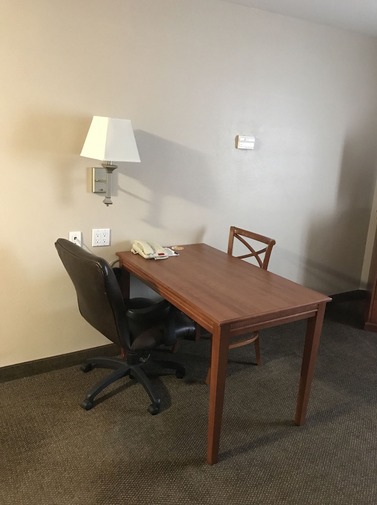 Candlewood Suites La Porte 35/40