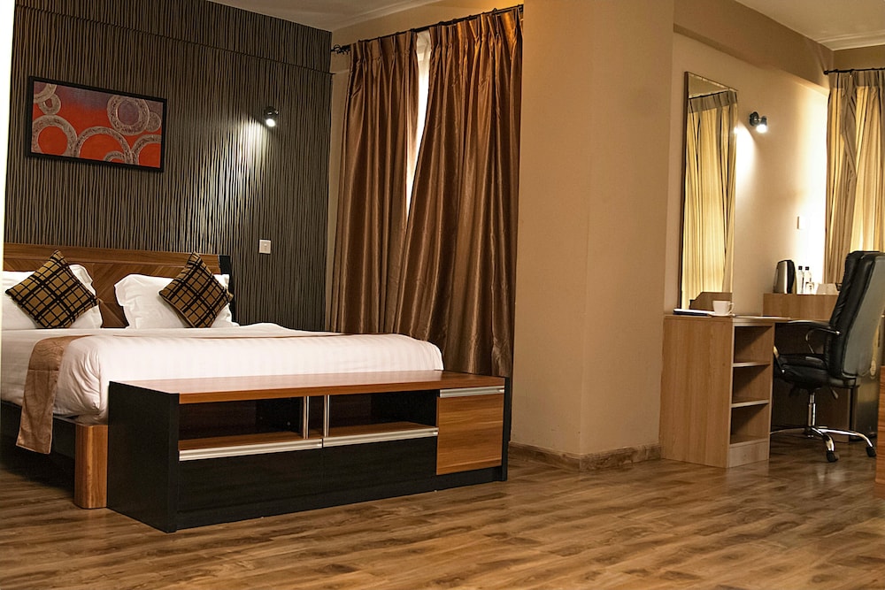 Westend Hotel 32/62