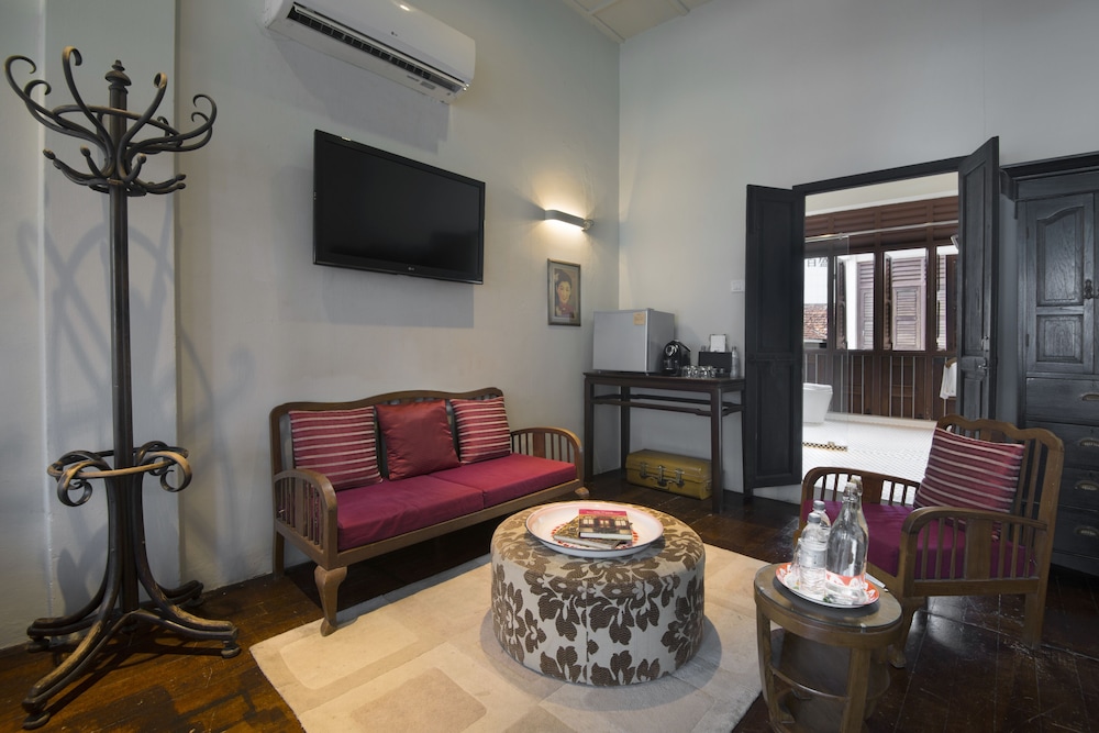 NOORDIN MEWS 46/69