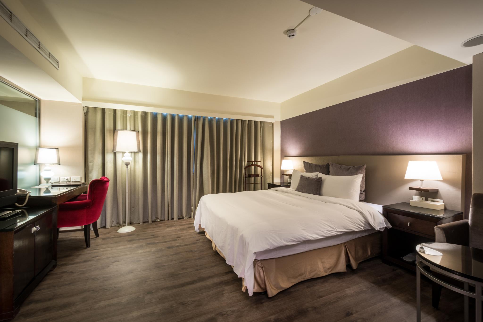 Vip, King Bed