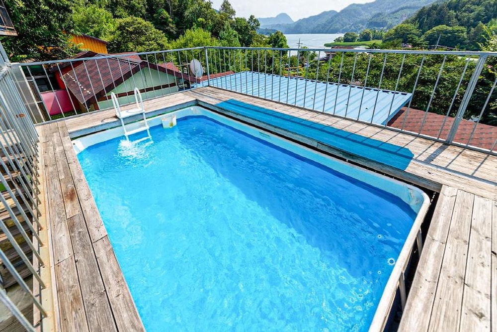Ga Pyeong Four Season Pension 28/50