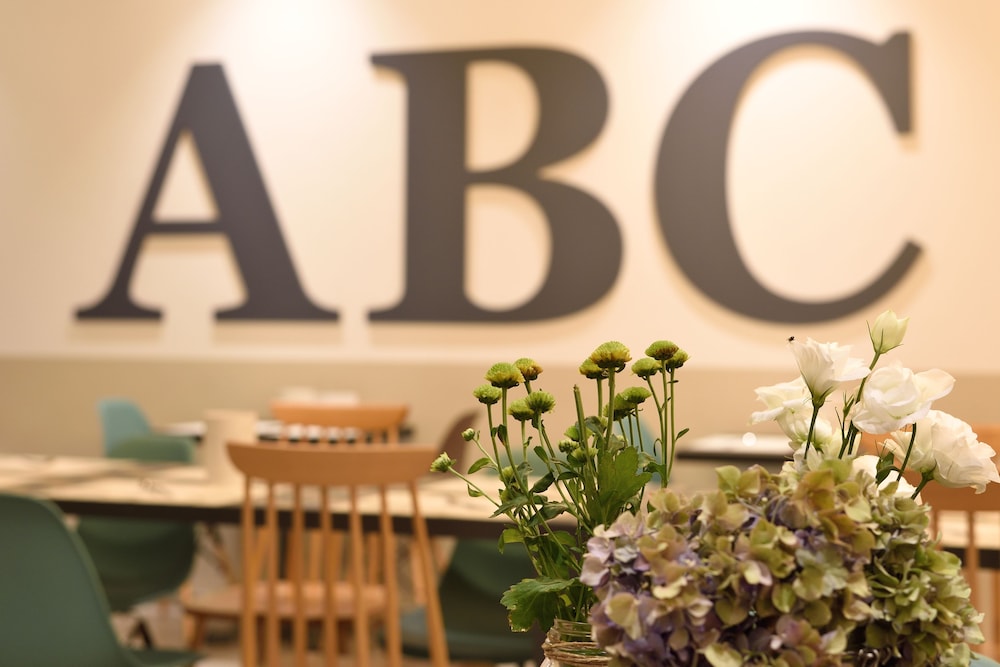 Hotel Abc 49/78