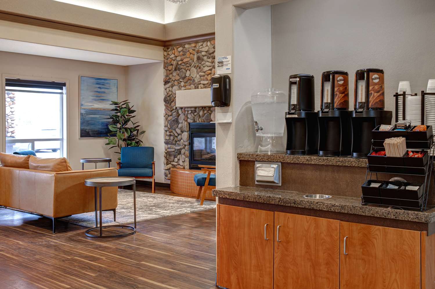 Days Inn By Wyndham Medicine Hat 27/38