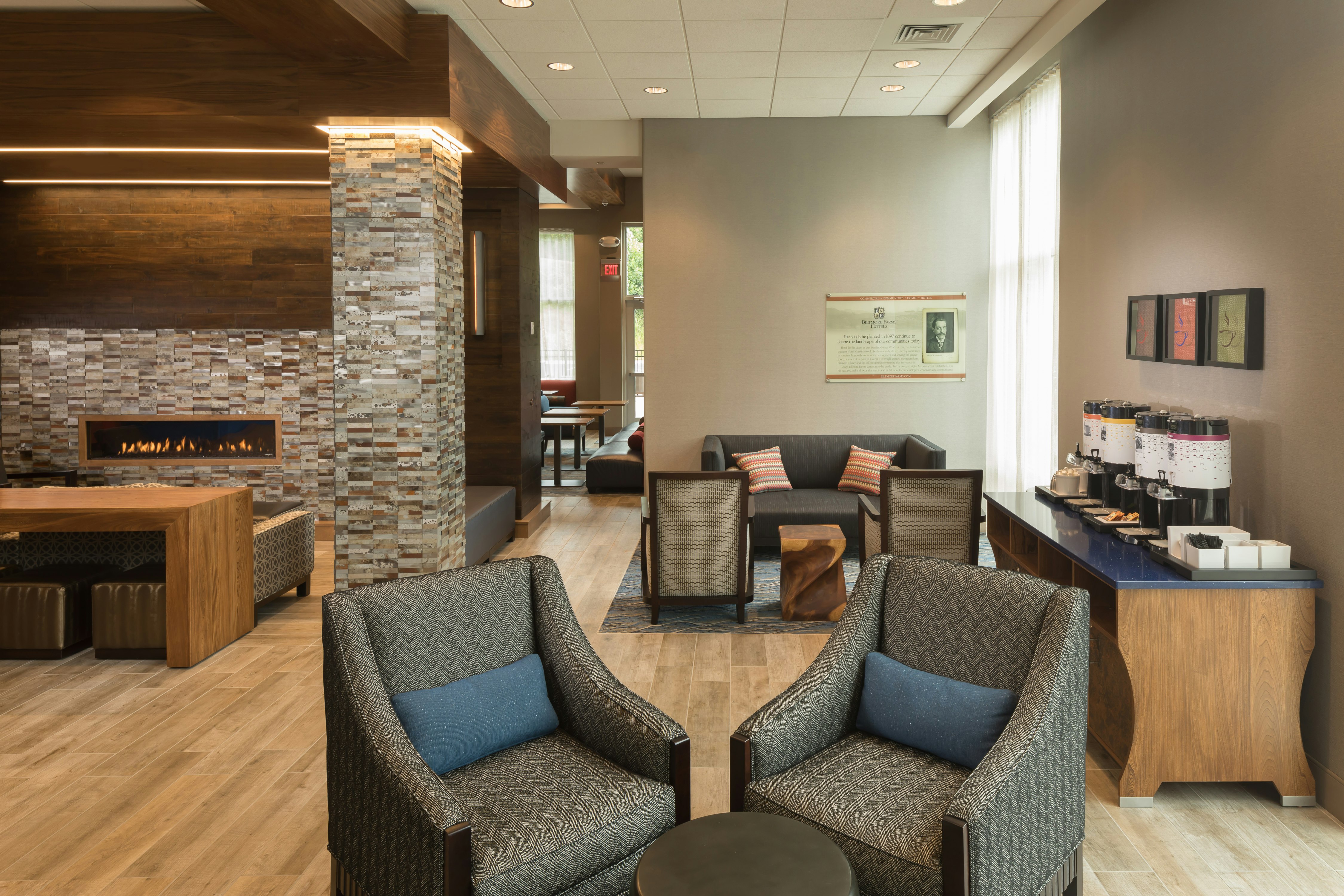 Hampton Inn Suites Asheville Biltmore Village 34/58