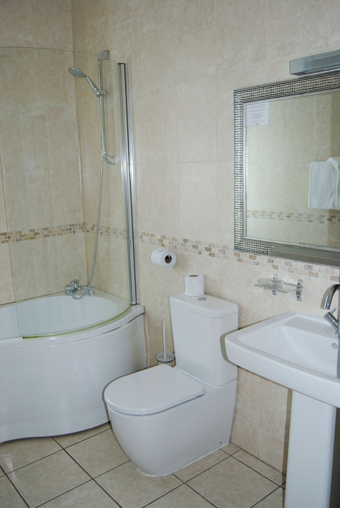 Villaggio Hotel & Restaurant 29/36