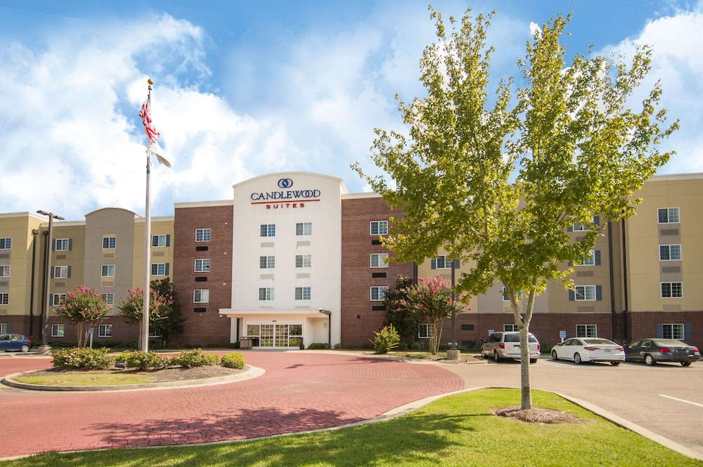 Candlewood Suites Flowood 1/39