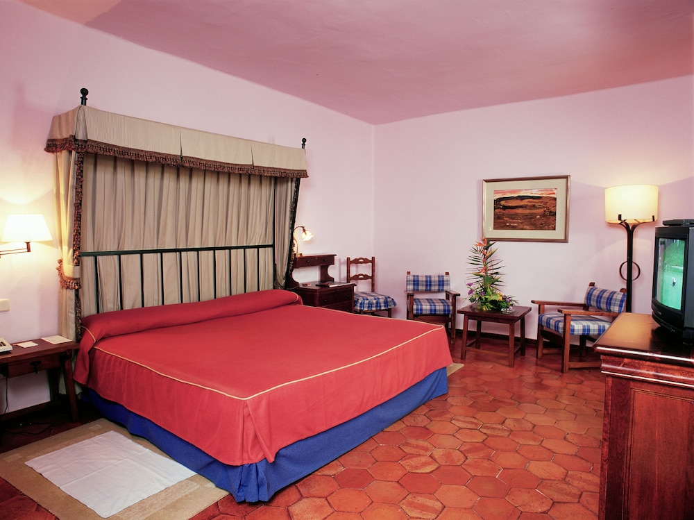غرفة قياسية مع سرير إضافي، Parador De Albacete 5/10