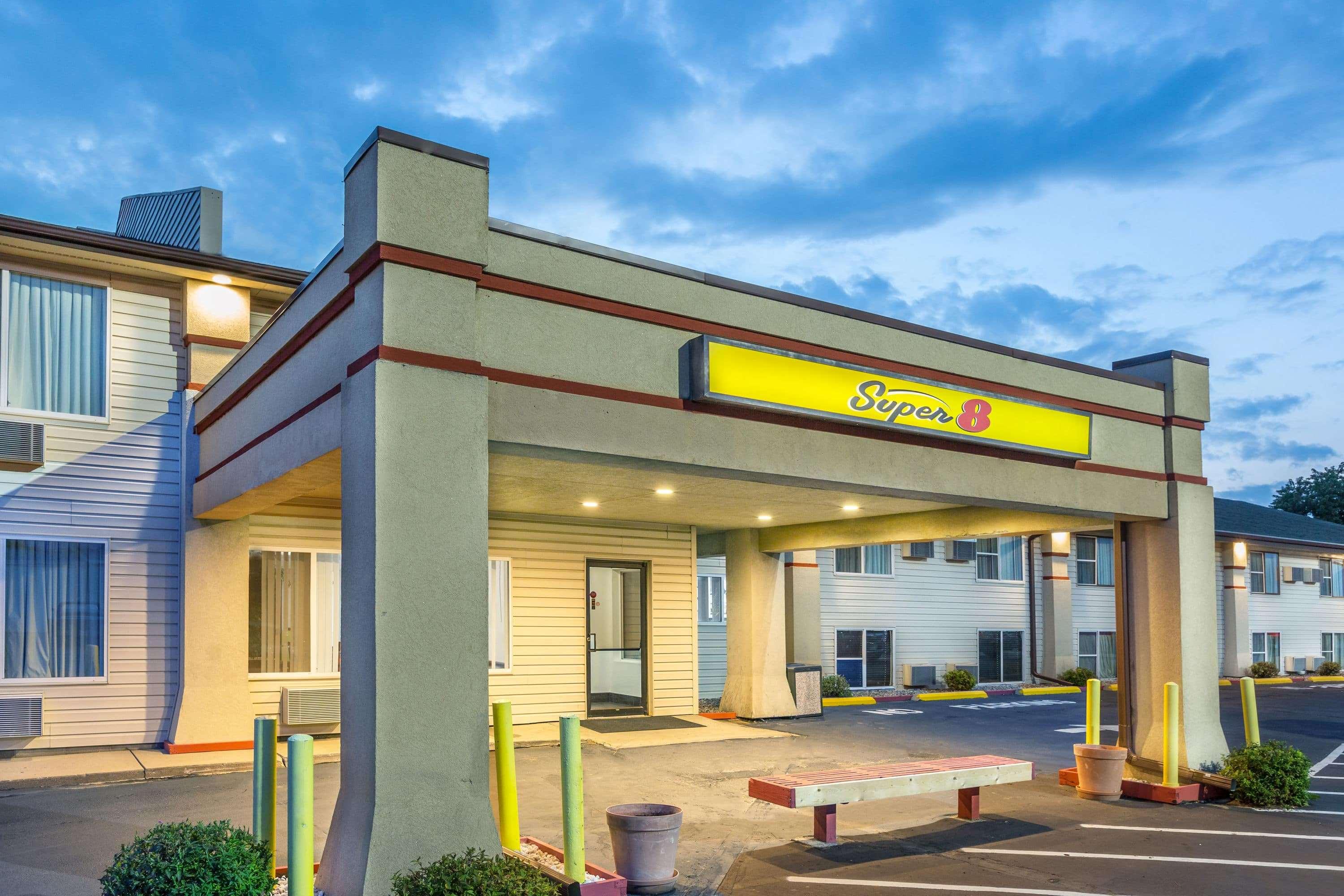 Super 8 By Wyndham North Sioux City 2/34